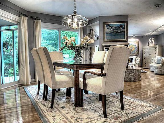 3rd image of 115 Adirondack Dr