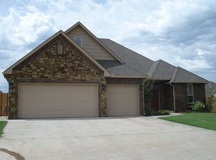 2720 NW 173rd St, Edmond, OK 73012