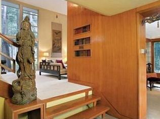 192 Fairway Rd, Brookline, MA 02467