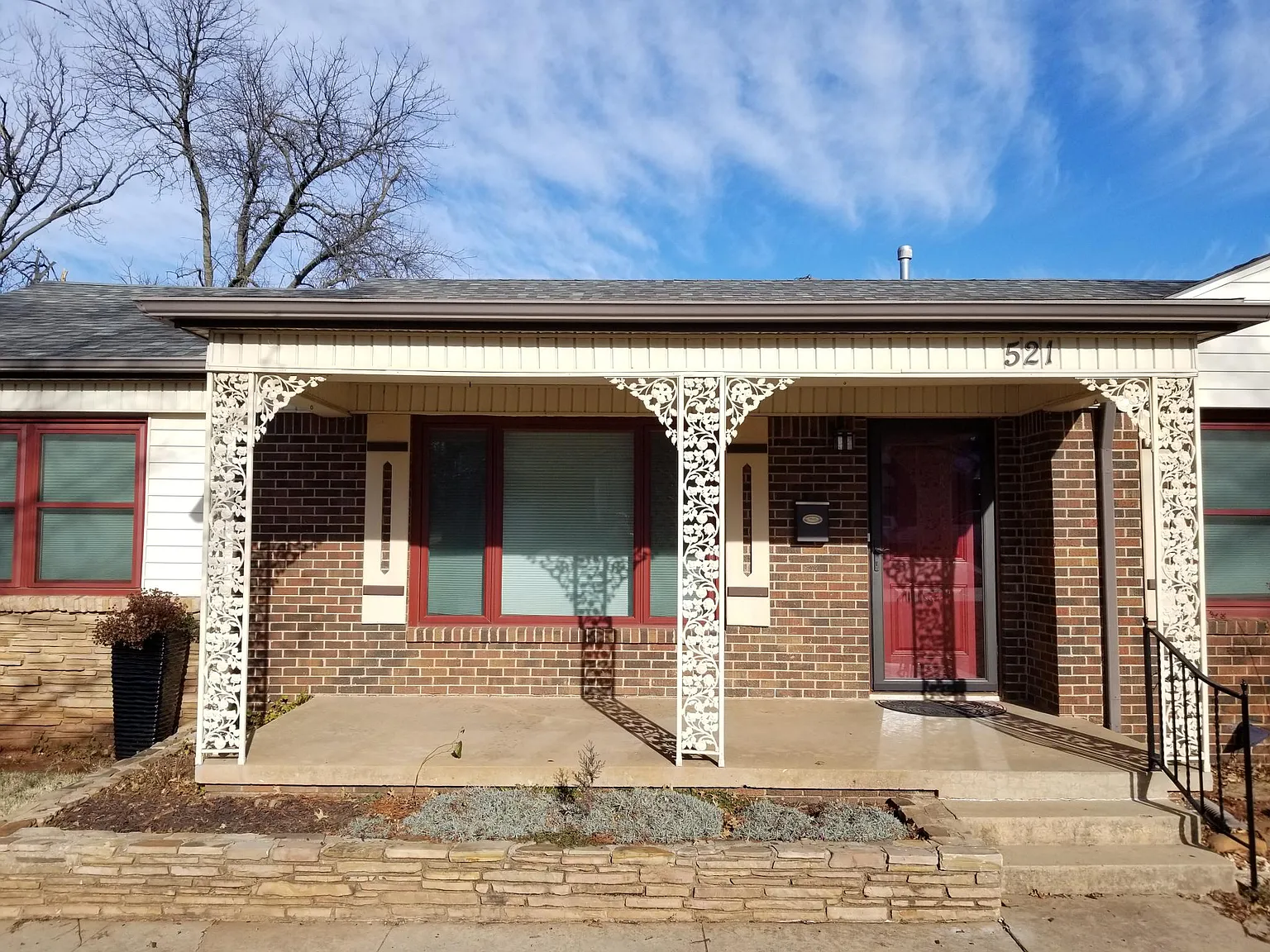 3 bed, 1.5 bath, 1537 sqft, $1,800 — Photo 2