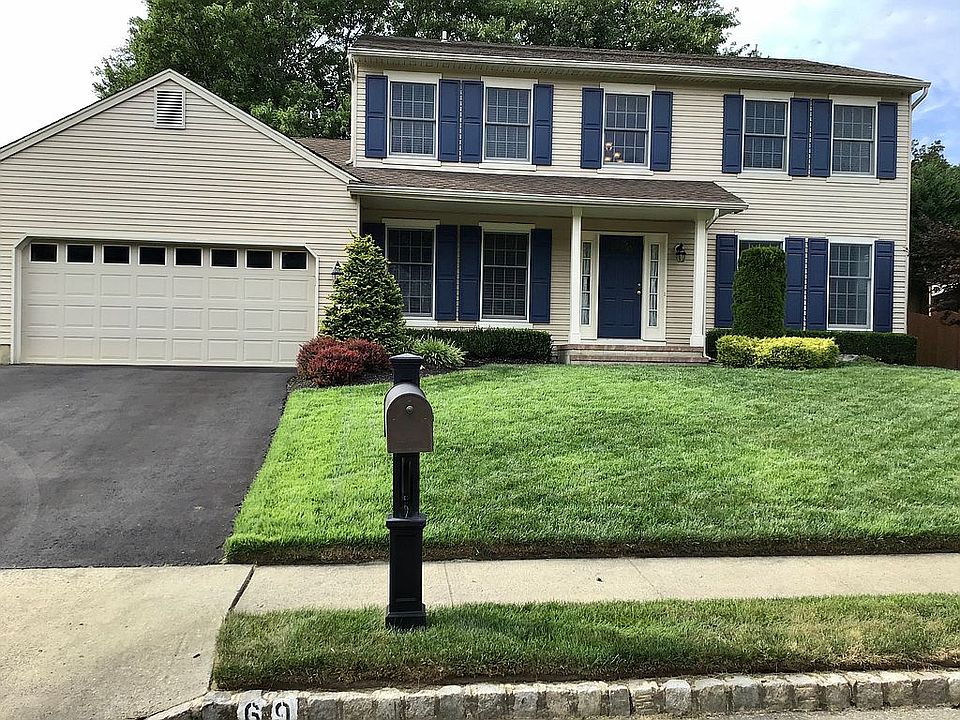 1st image of 69 Heritage Dr