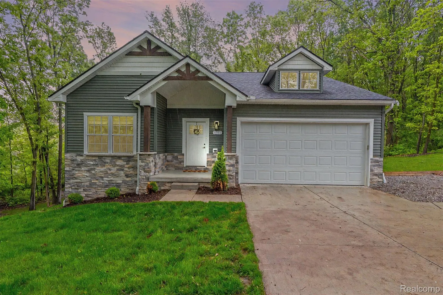 5733 Warren Woods Ln photo 1