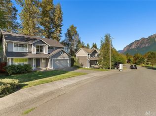 1230 SW 12th St, North Bend, WA 98045