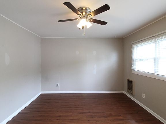 5th image of 918 White Ave