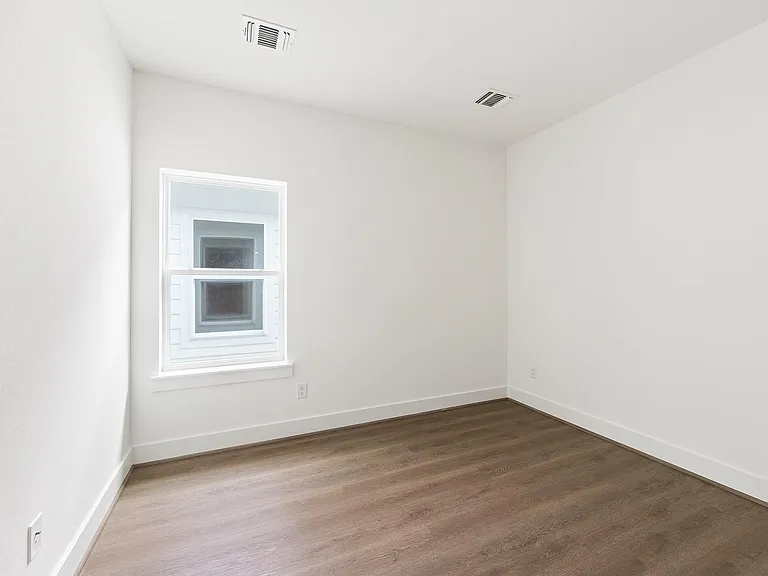 829 Paul Quinn St #A — Photo 14