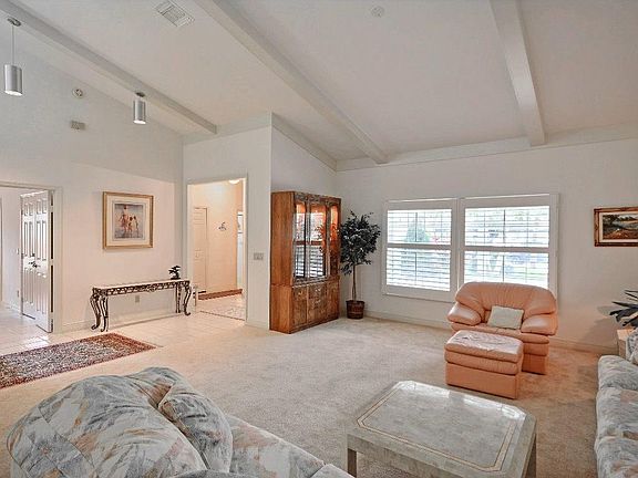 5th image of 1506 Shorelands Dr E