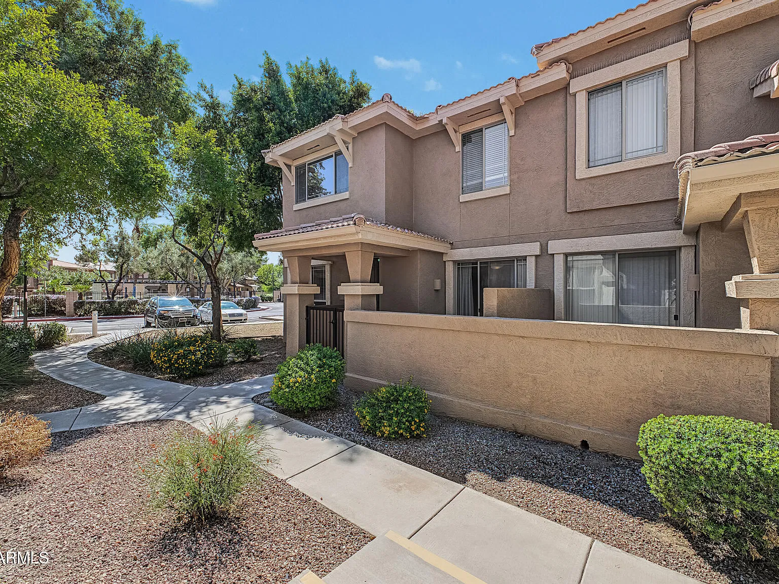 3 bed, 3.0 bath, 1586 sqft, $2,250 — Photo 3