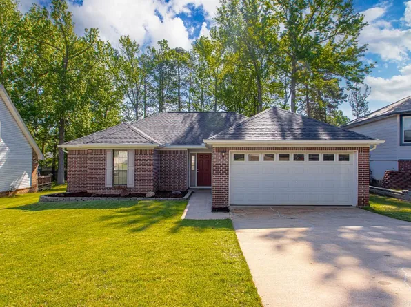 5 Vantage Dr, Maumelle, AR 72113