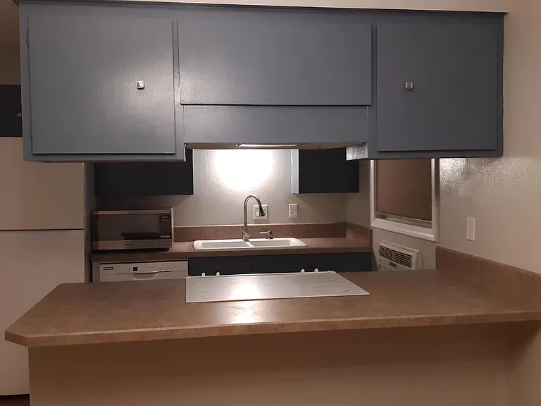 5700 Longview Dr — Photo 2