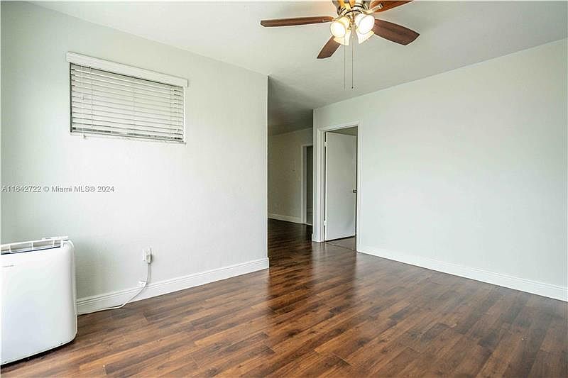 1st image of 7927 East Dr