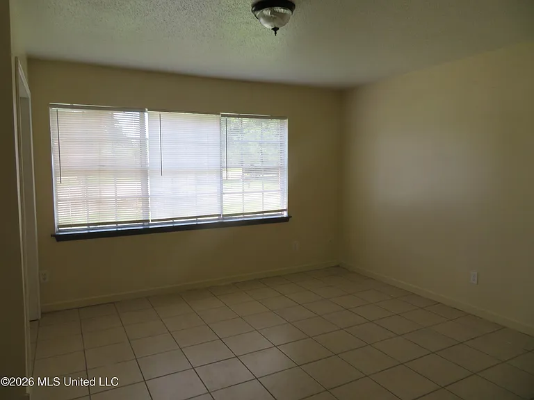 356 Springdale Cir — Photo 8