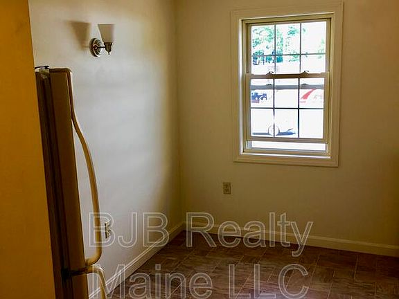 2nd image of 6 Oregon Ave APT 5