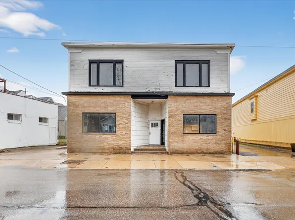 934 Butterworth St SW, Grand Rapids, MI 49504