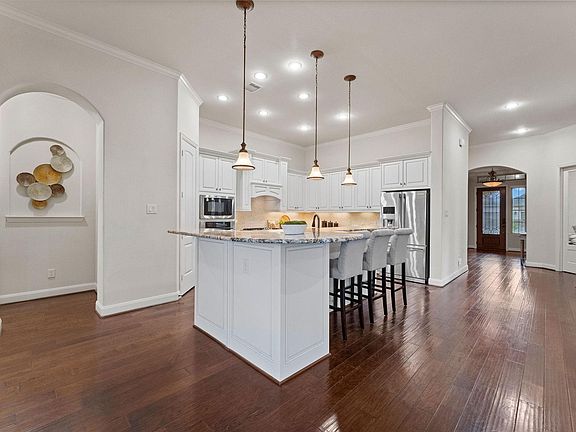4th image of 18615 Luma Cove Ln