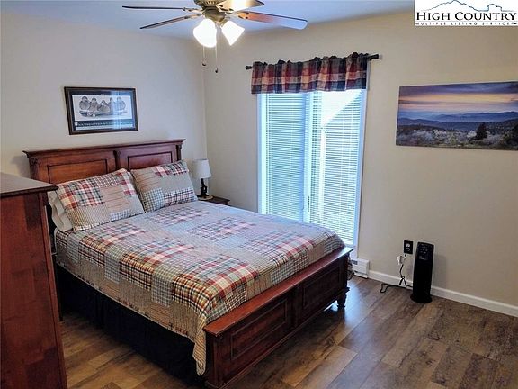 4th image of 176 Royal Oaks Drive #135