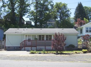 135 S 7th St, Saint Helens, OR 97051