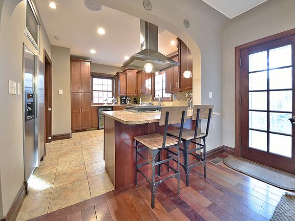 3rd image of 7848 Cornell Ave