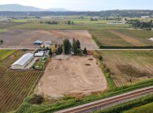 32219 Harris Rd, Abbotsford, BC V4X 1W1