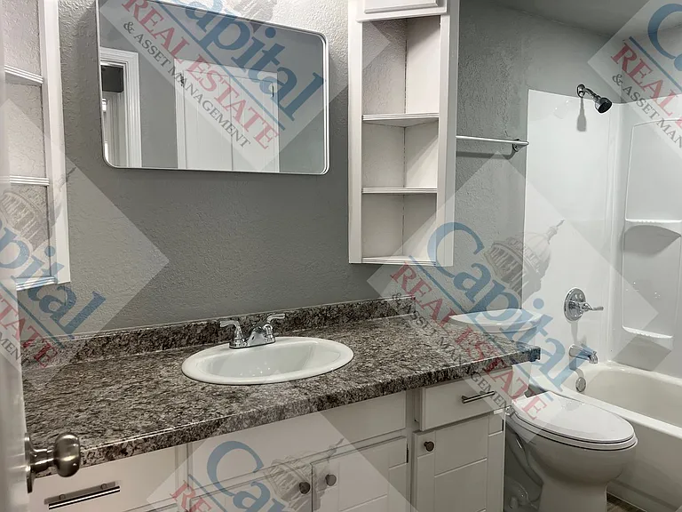 1013 W Gladys Way — Photo 24