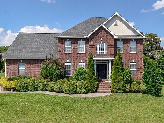 2nd image of 1012 Fox Cove Cir
