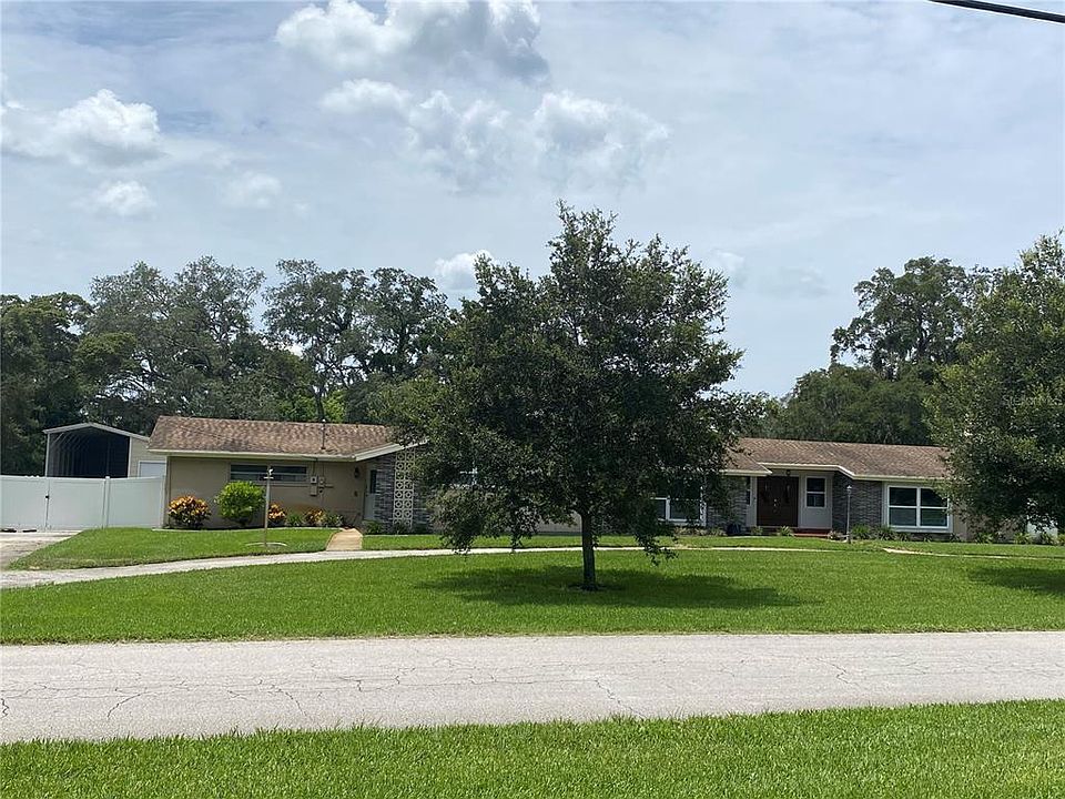 1st image of 8 Eagle Ln