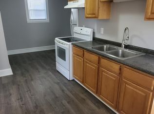 26 Grove St APT A, Windsor Locks, CT 06096