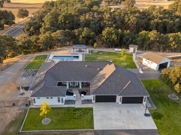 21999 Los Altos Dr, Palo Cedro, CA 96073