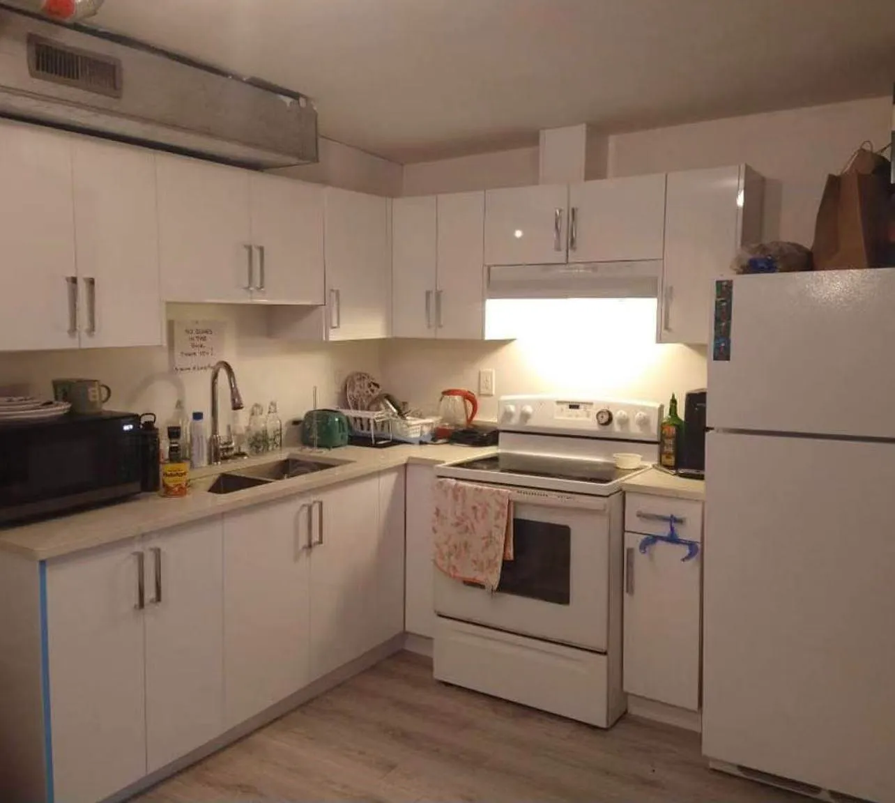 2 bed, 980 sqft, $2,200 — Photo 2