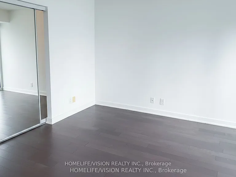 12 York St #3001 — Photo 5