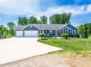 5832 Patricia Ln, Brooklyn, MI 49230