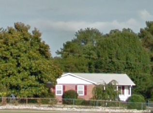 103 Hodges Cir, Hodges, SC 29653