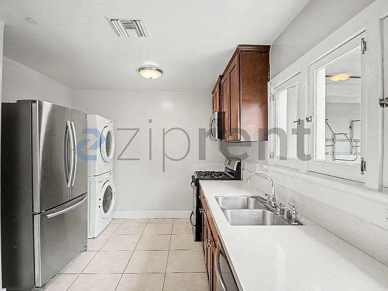 5717 Fair Ave — Photo 5