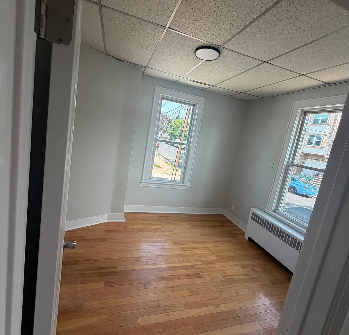3 bed, $2,550 — Photo 1