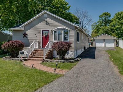 19 Terrace View Rd, Farmingdale, NY, 11735