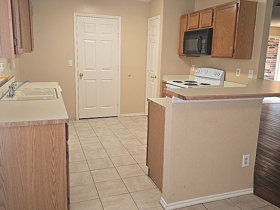 5th image of 4742 Shadyway Dr