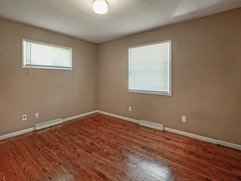 416 N Lincoln St — Photo 94