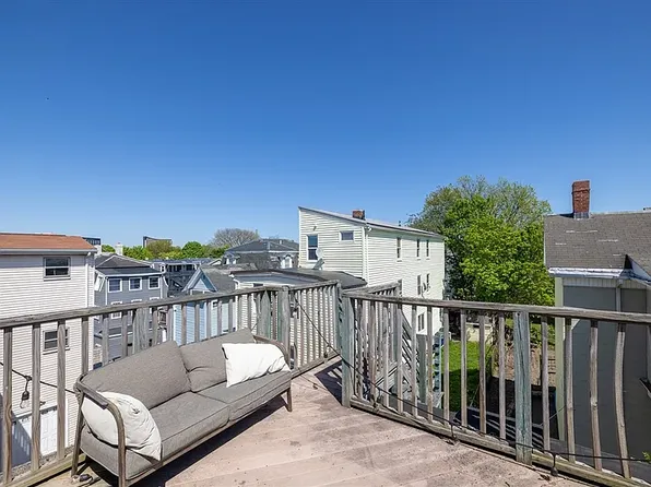 92 Glen St #3, Somerville, MA 02145