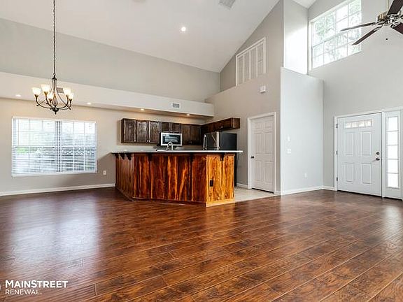 5th image of 812 Ponder Ave