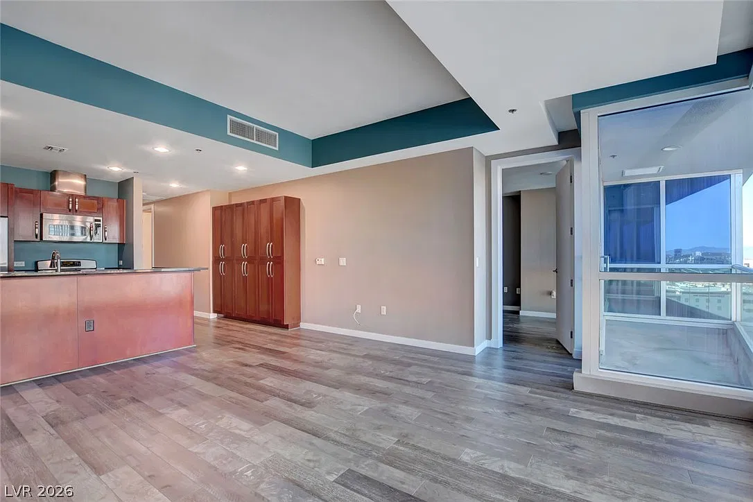 4575 Dean Martin Dr — Photo 1