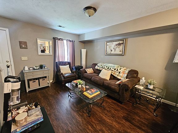 3rd image of 312 W Monroe St #4