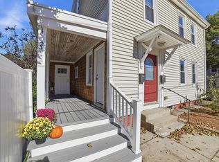 24 Collins St, Amesbury, MA 01913