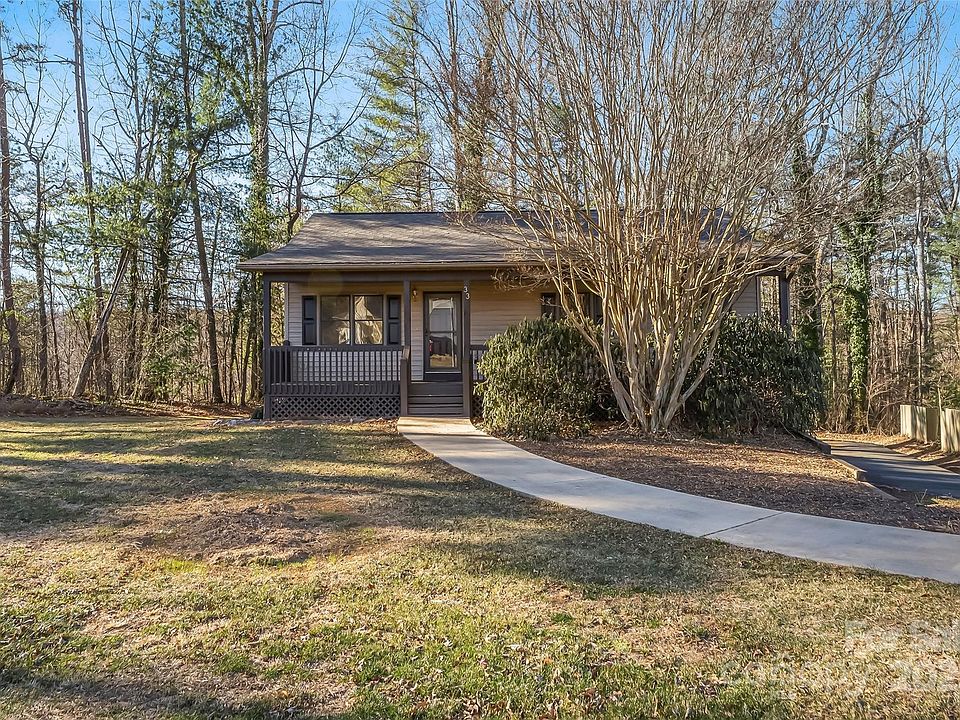 1st image of 33 Ashwood Dr