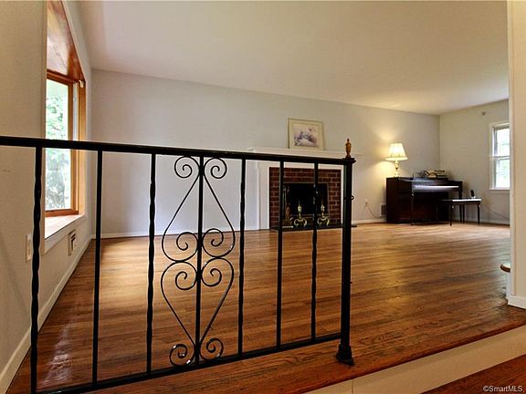 2nd image of 103 Idlewood Dr