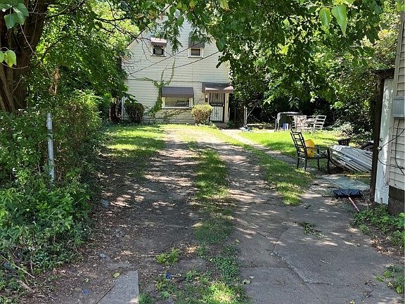 5th image of 2362 E 76th St