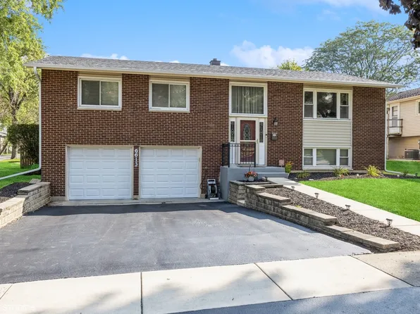 6613 Westmoreland Dr, Woodridge, IL 60517