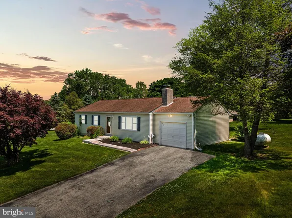 114 Westmoreland Dr, East Fallowfield, PA 19320