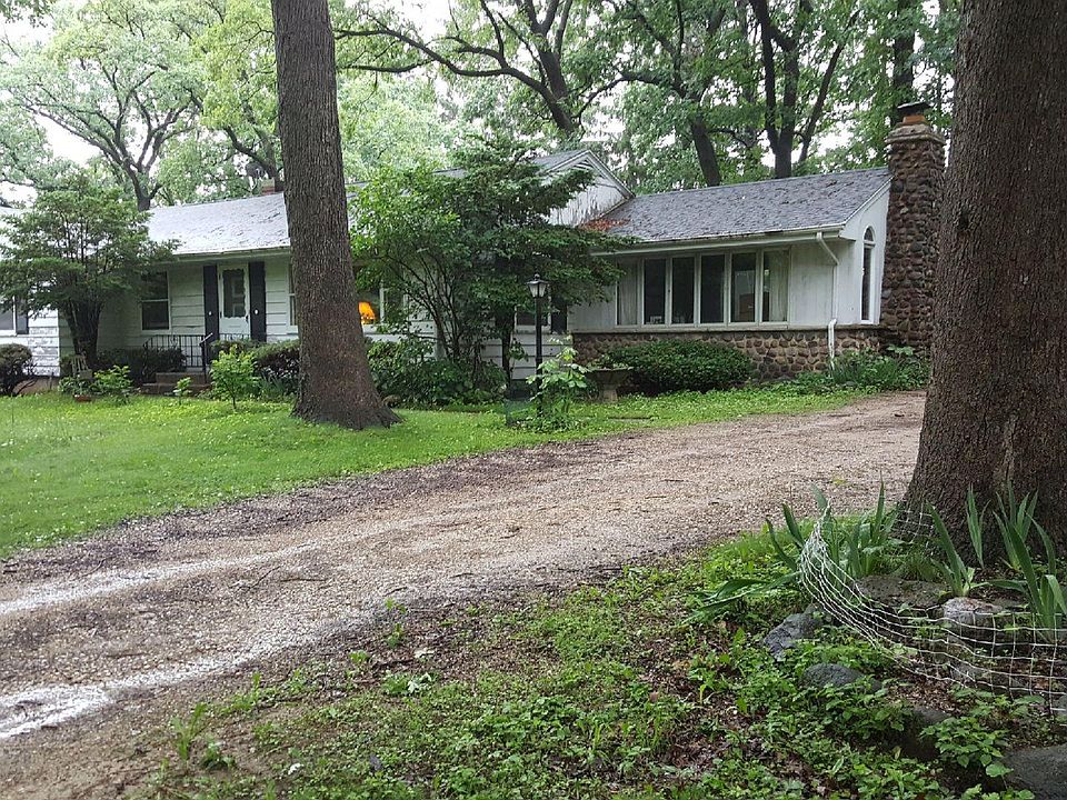 Front view of Home from front yard