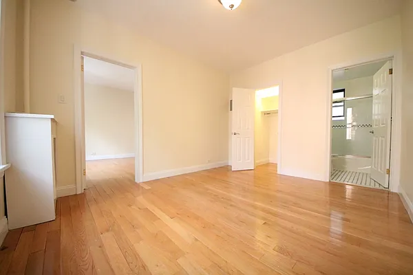 Rented by (Legacy) NY Quality Living Uptown | media 17