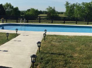 305 Crestridge Trl, Nicholasville, KY 40356