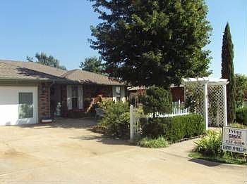 1st image of 3604 Tiffany Dr